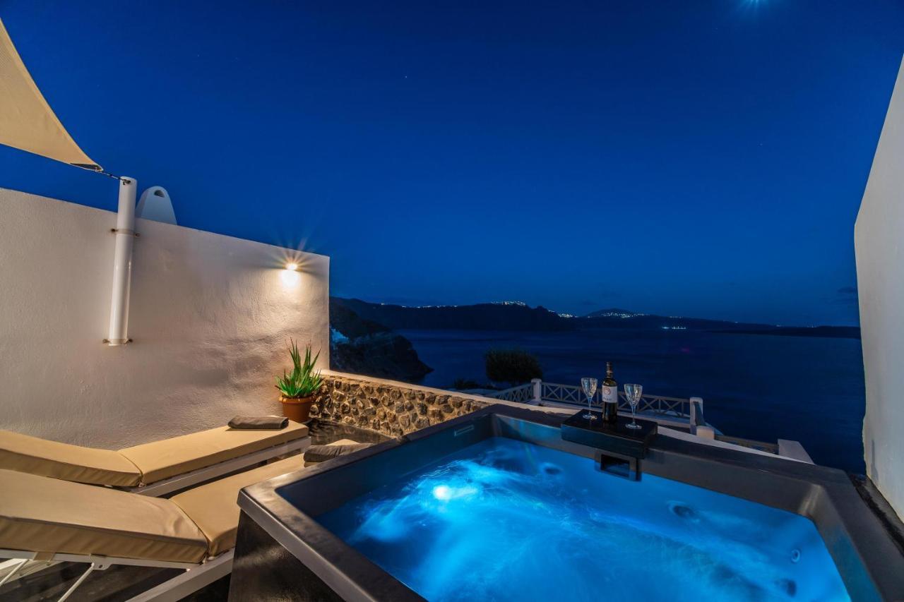 Solstice Luxury Suites Oia Exterior foto