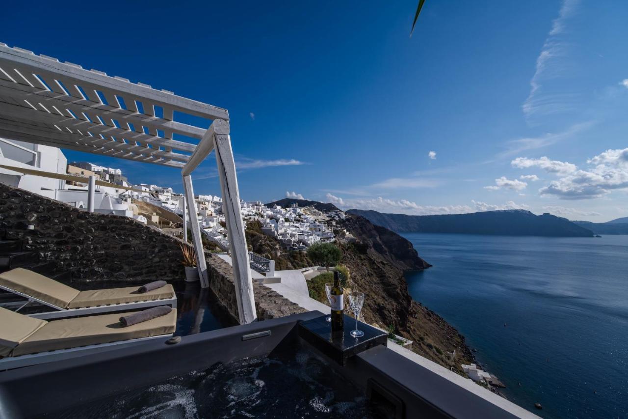 Solstice Luxury Suites Oia Exterior foto